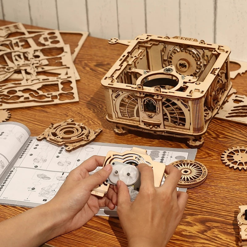Crystal Gramophone Wooden Puzzle
