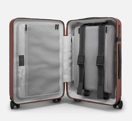 Crystal Canadian Front Open Lid Pull-rod Boarding Box